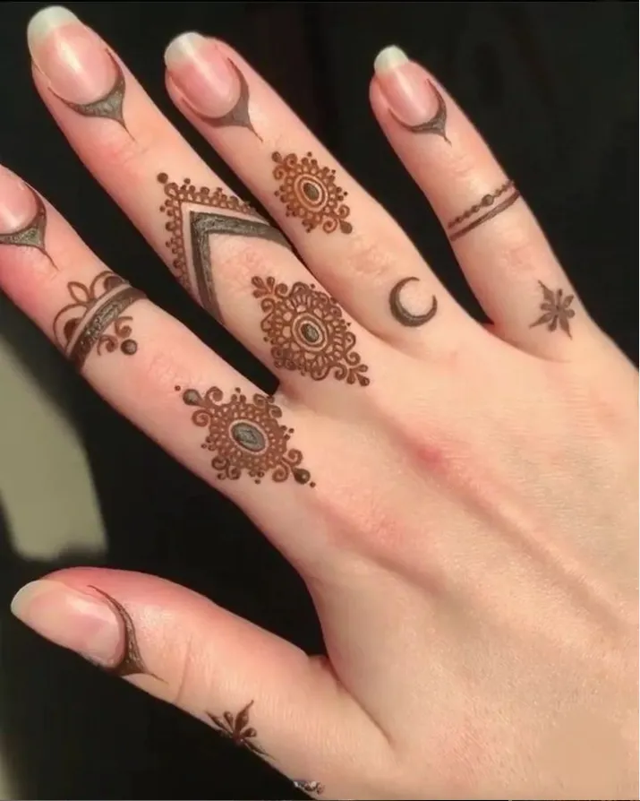 300+ New Simple Mehndi Designs